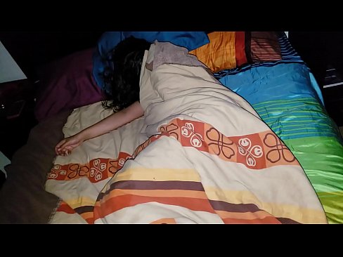 ❤️ Stepson mắng mẹ kế trẻ của mình trong khi bà ngủ. Khiêu dâm  ở% vi.shufflesex-com.ru%